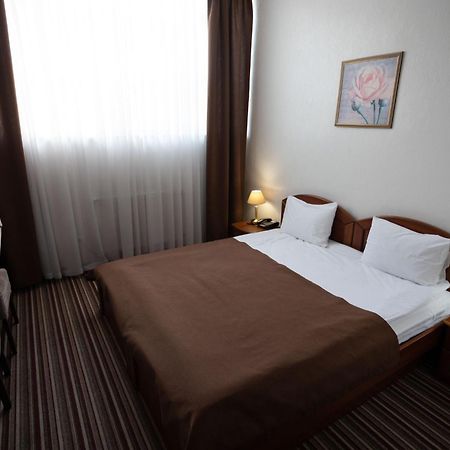 Hotel Kopa - Zhovkva Εξωτερικό φωτογραφία
