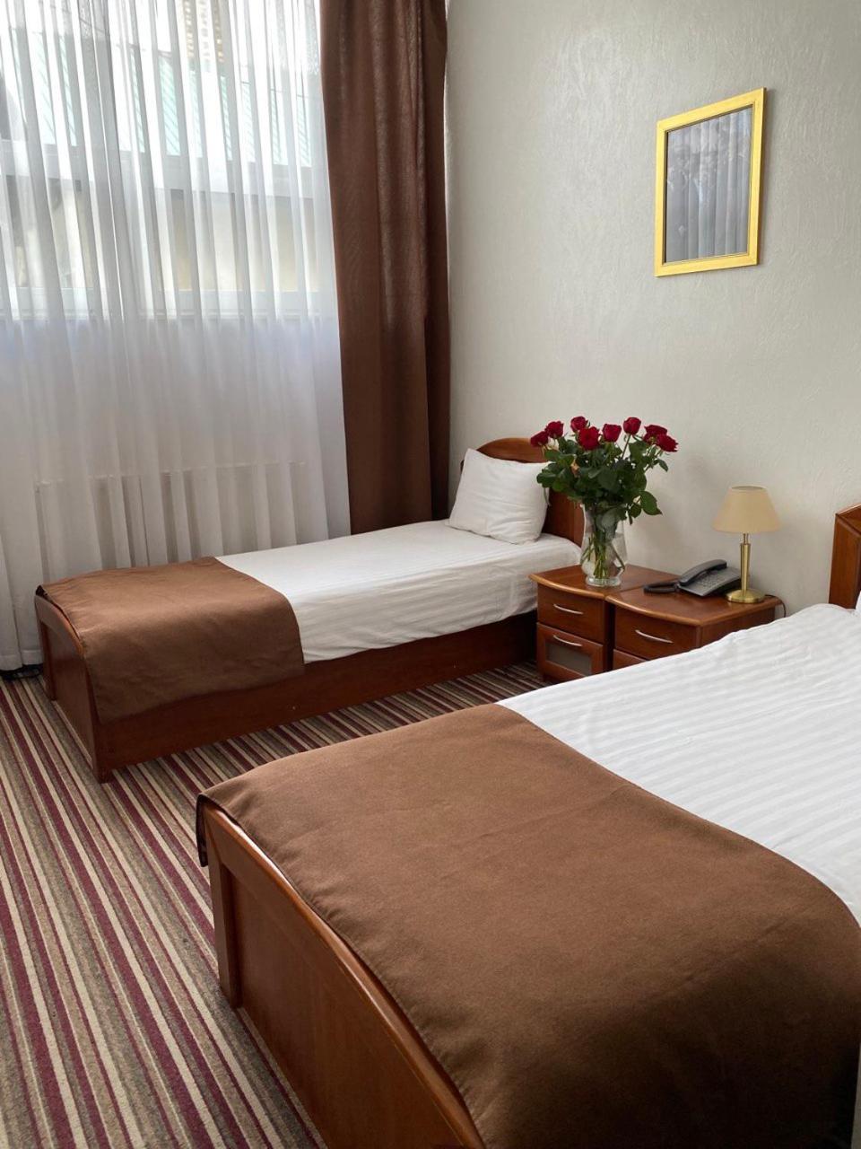 Hotel Kopa - Zhovkva Εξωτερικό φωτογραφία
