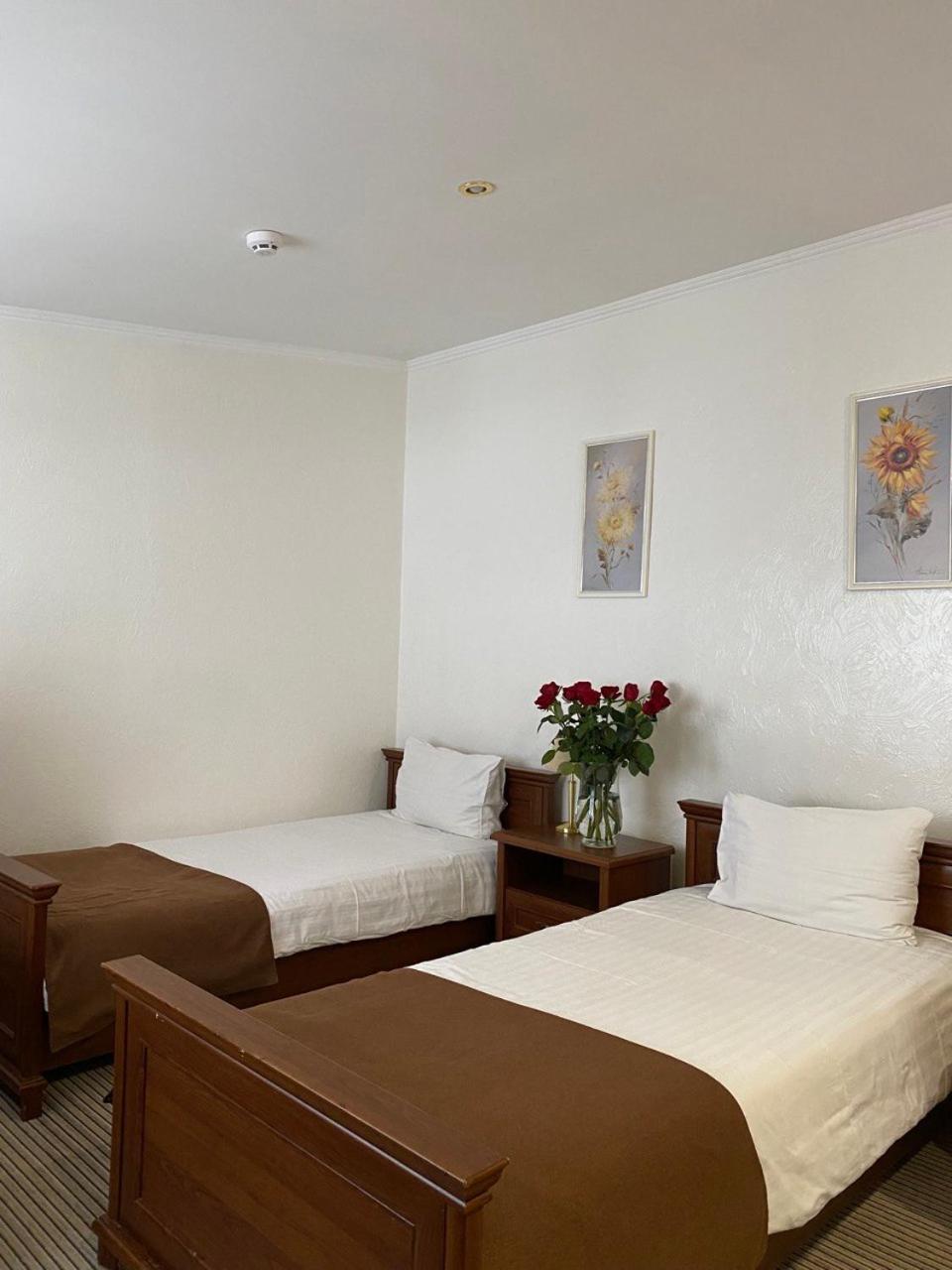 Hotel Kopa - Zhovkva Εξωτερικό φωτογραφία