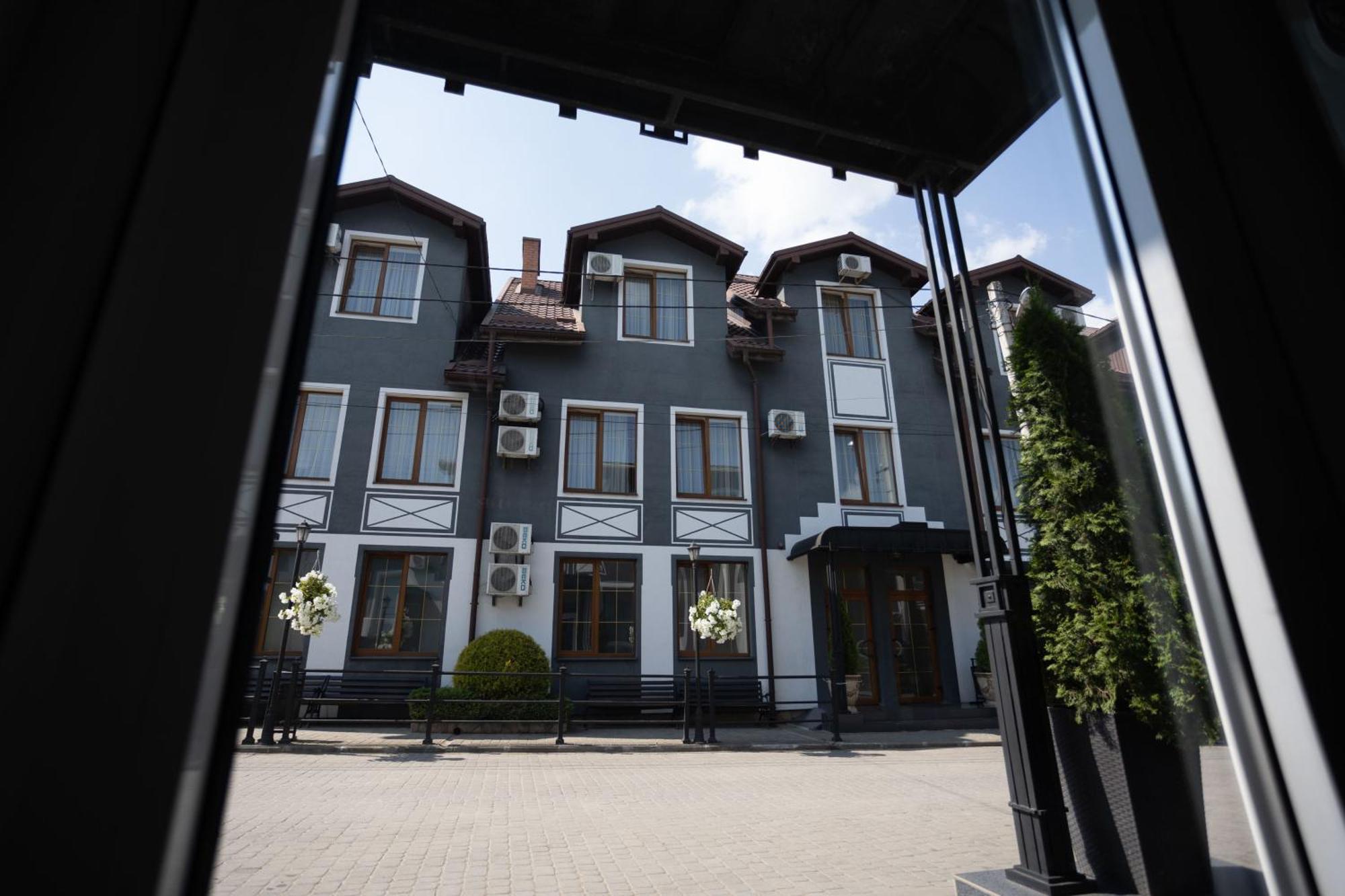 Hotel Kopa - Zhovkva Εξωτερικό φωτογραφία