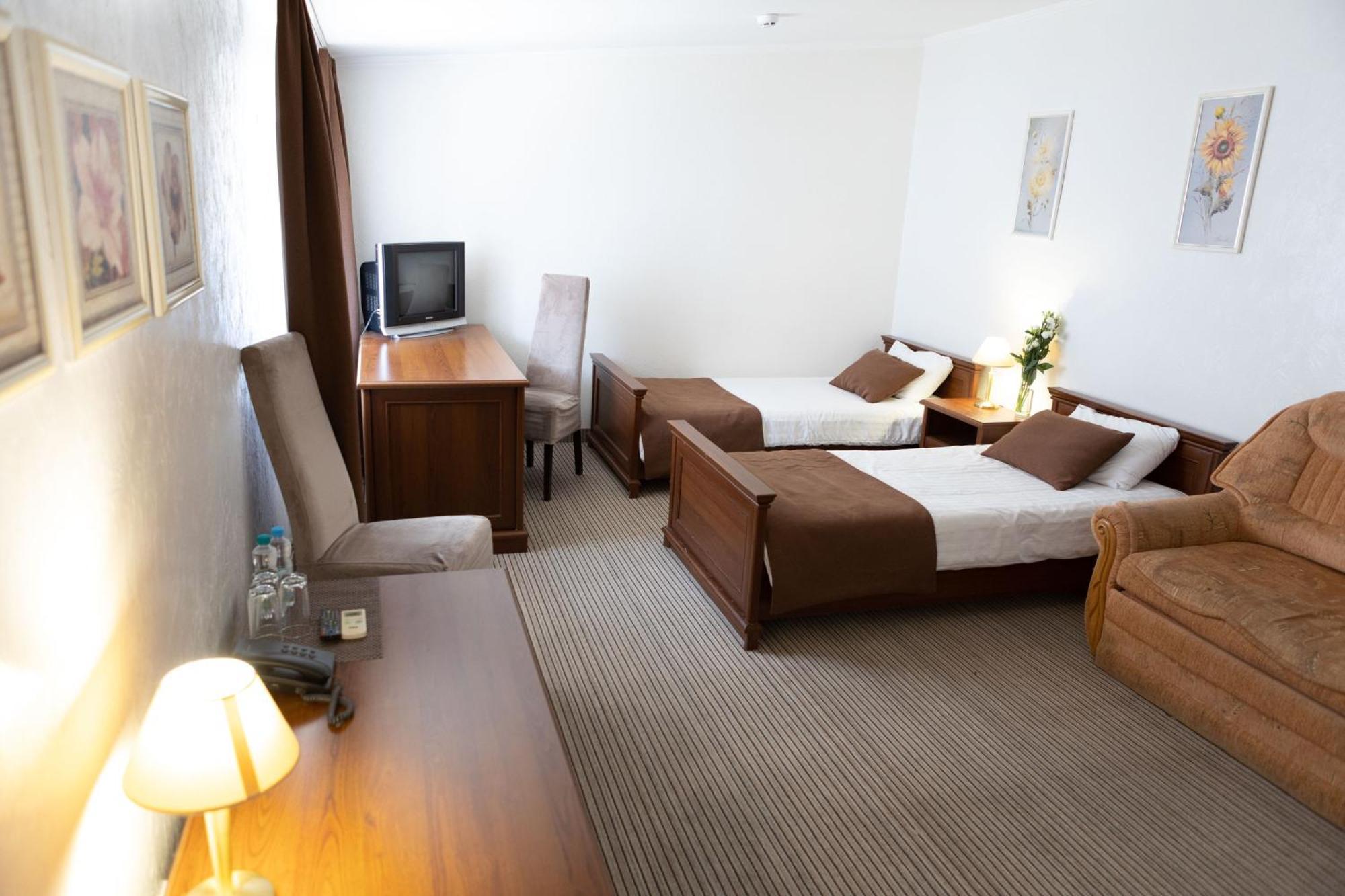 Hotel Kopa - Zhovkva Εξωτερικό φωτογραφία