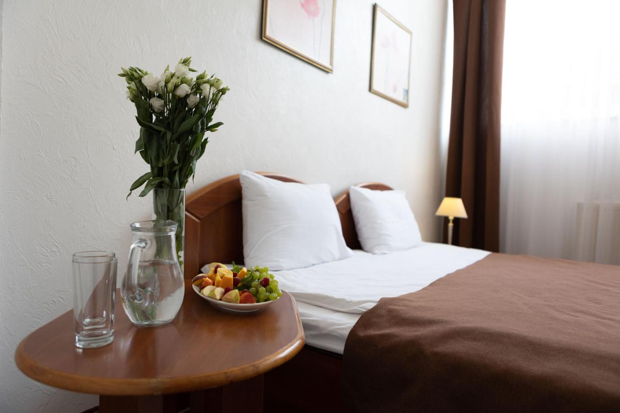 Hotel Kopa - Zhovkva Εξωτερικό φωτογραφία
